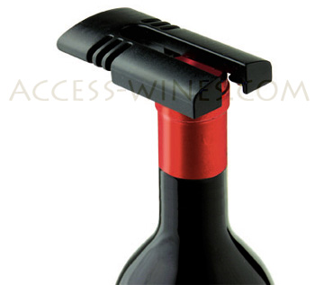 Foil cutter for bottles of wine