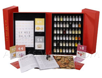 Le nez du vin, livre-coffret 54 armes